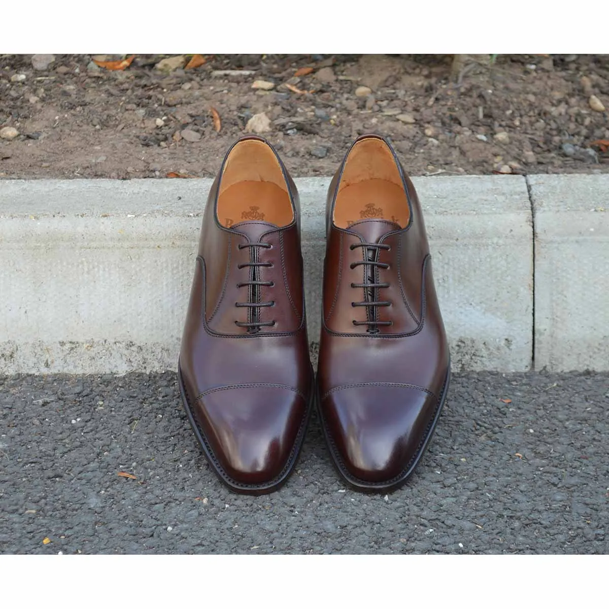 Berwick 1707 Straight Cap Oxford (5217)