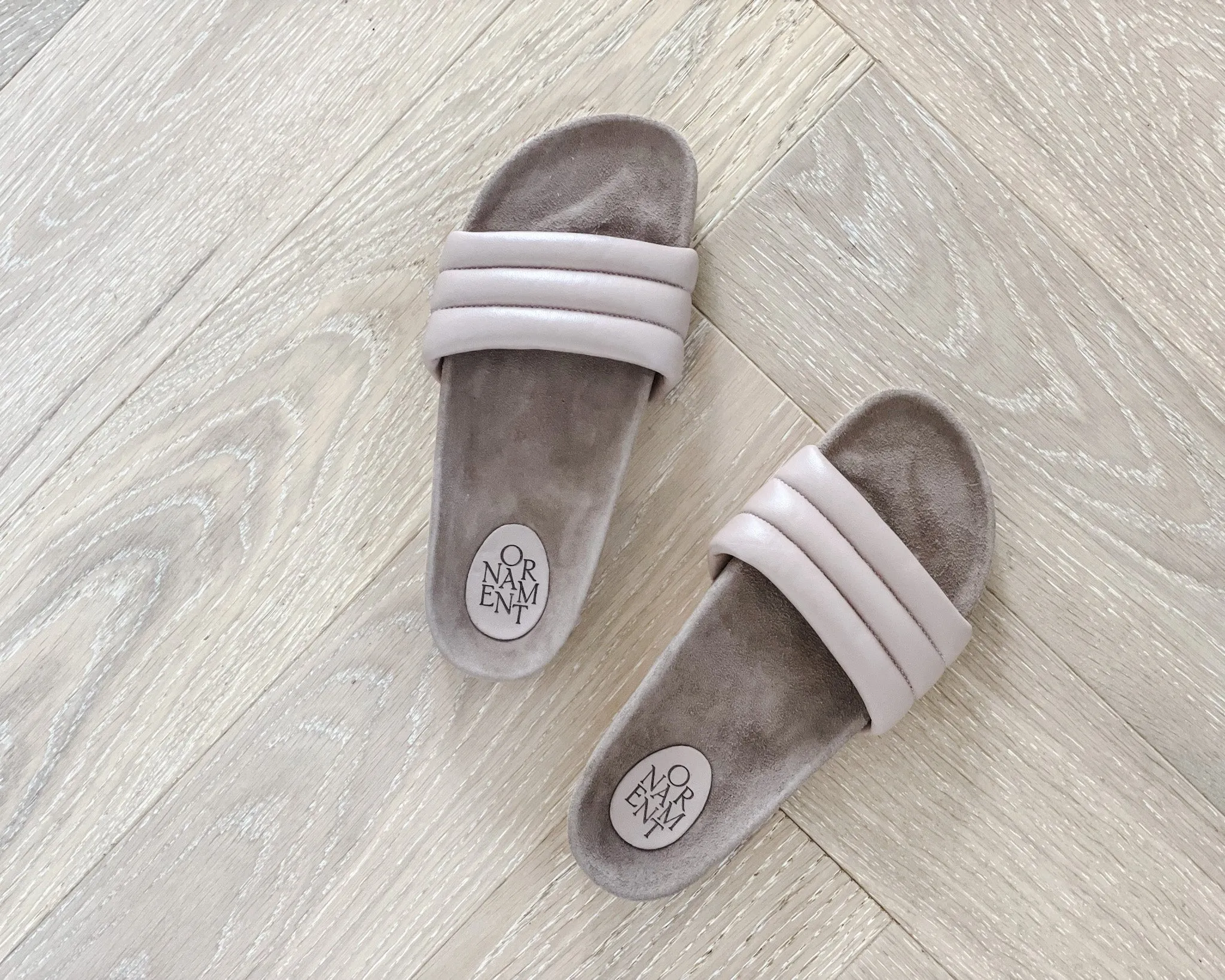 Ornament Mumi Slides | Nude