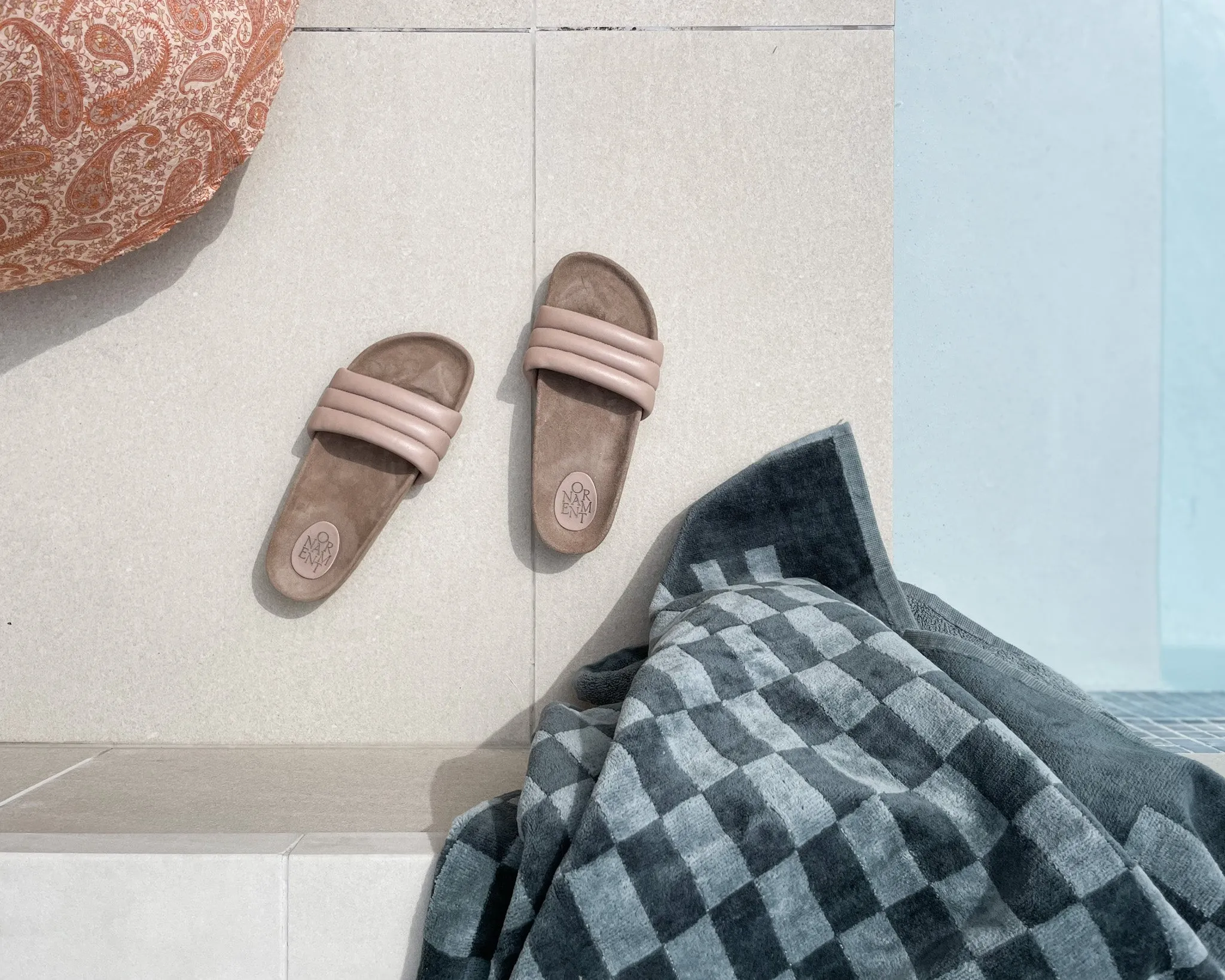 Ornament Mumi Slides | Nude