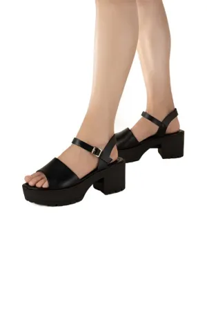 Stacie-S Platform Sandals Black White
