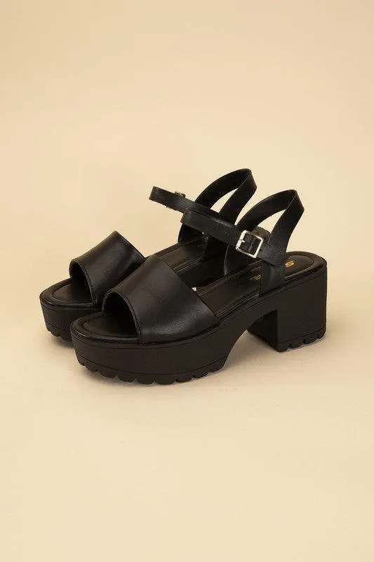 Stacie-S Platform Sandals Black White