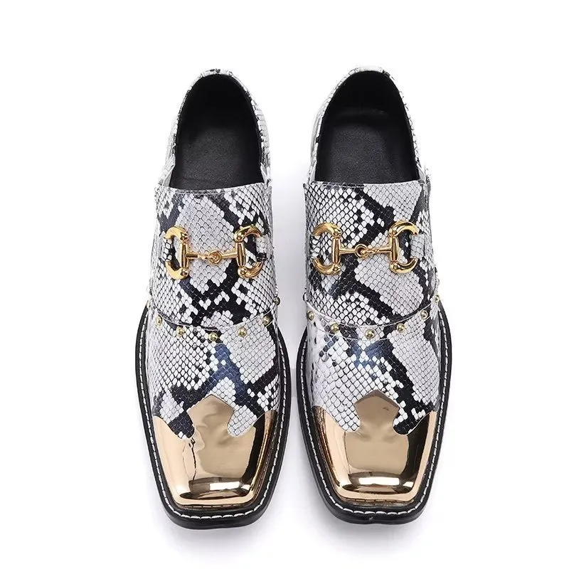 Velvoura Slip-On Elegance