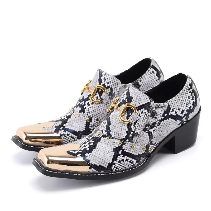 Velvoura Slip-On Elegance