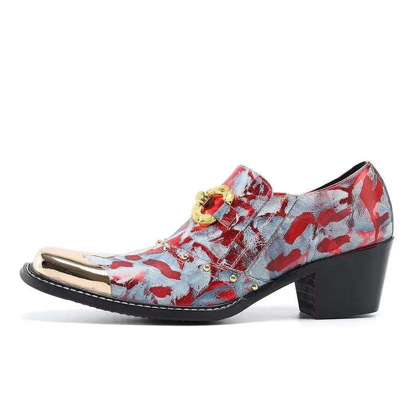 Velvoura Slip-On Elegance